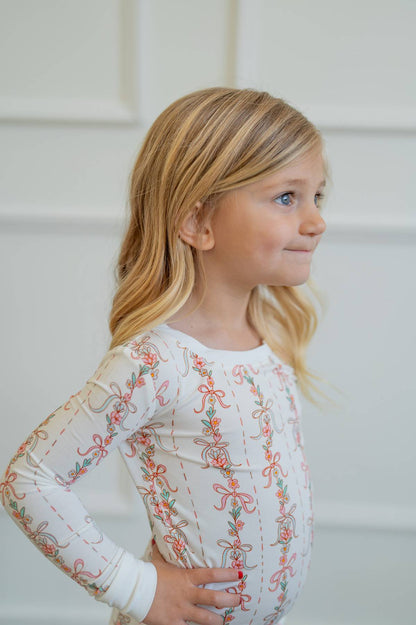 Spring Floral Garland | Two Piece Pajama Set