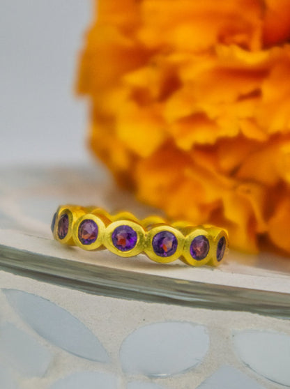 Aria Infinity Band Ring