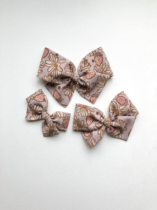 Daisies N' Strawberries Pinwheel