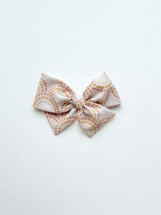 Scalloped Hearts Pinhweel