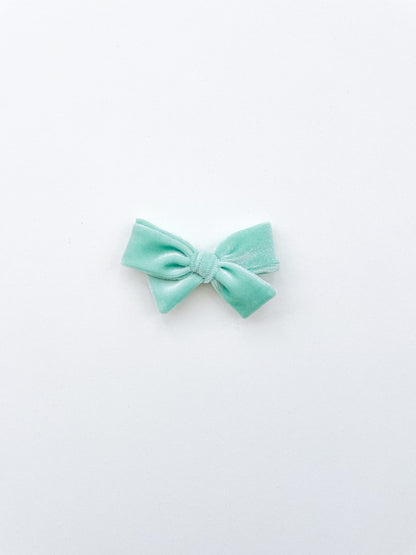 Turquoise Velvet Pinwheel