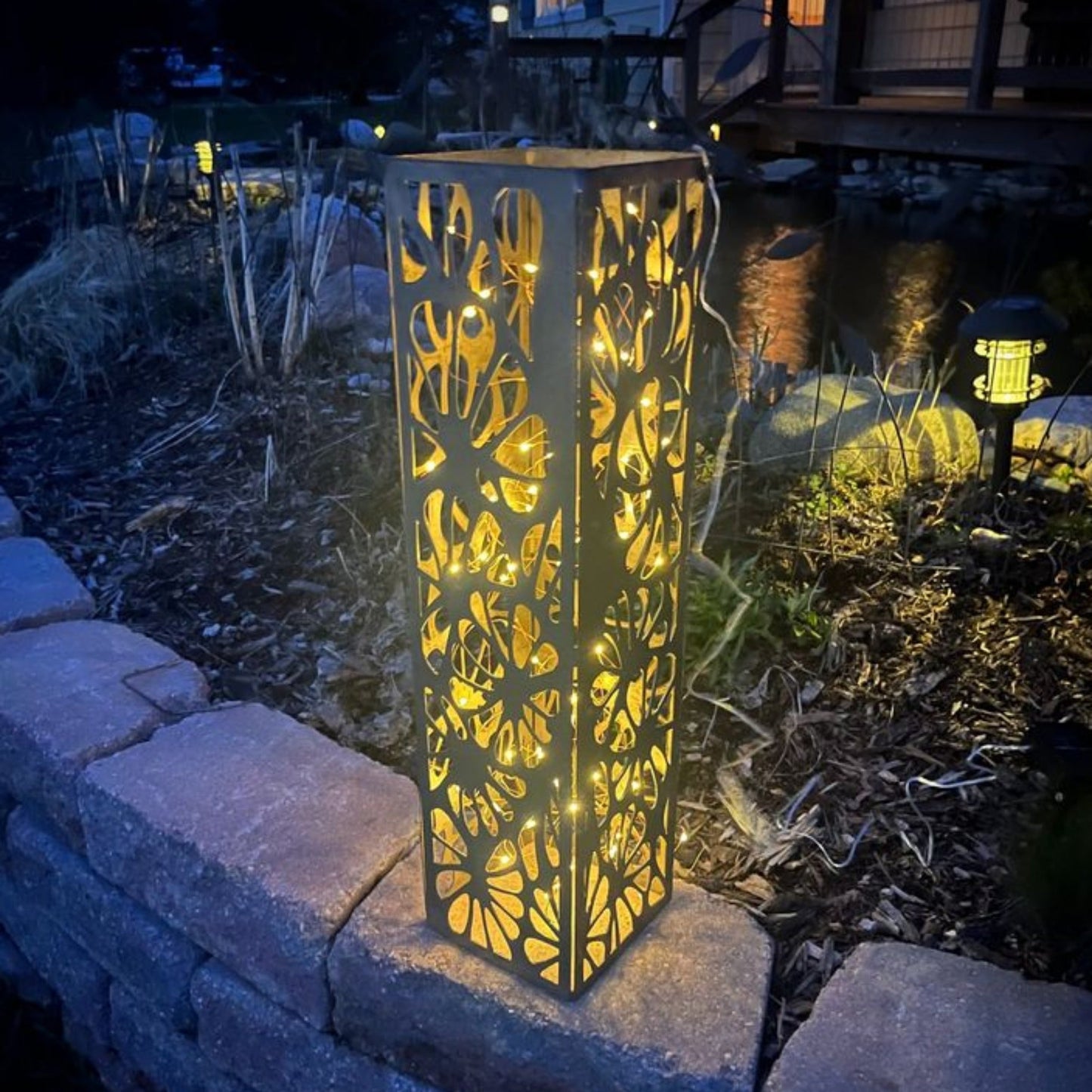 Floral Burst Steel Luminary Pillar | Multiple Sizes