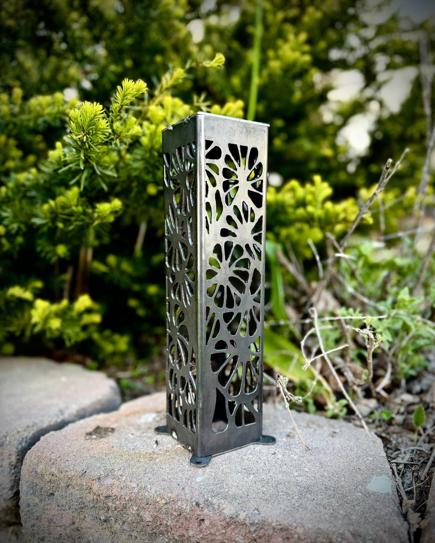 Floral Burst Steel Luminary Pillar | Multiple Sizes