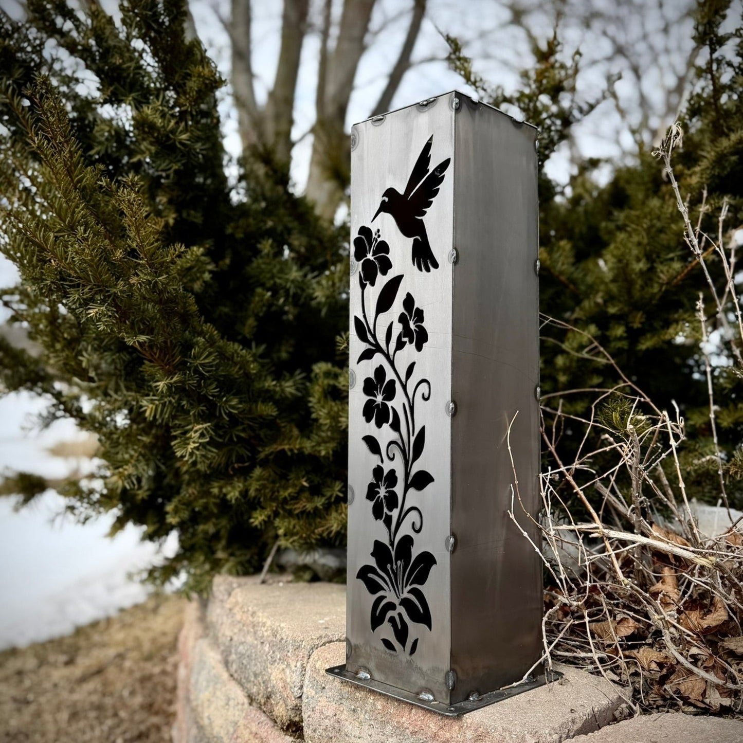 Hummingbird Garden Glow Solar Luminary Pillar - Steel